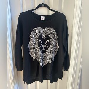 Cabi Lion Sweater -oversized